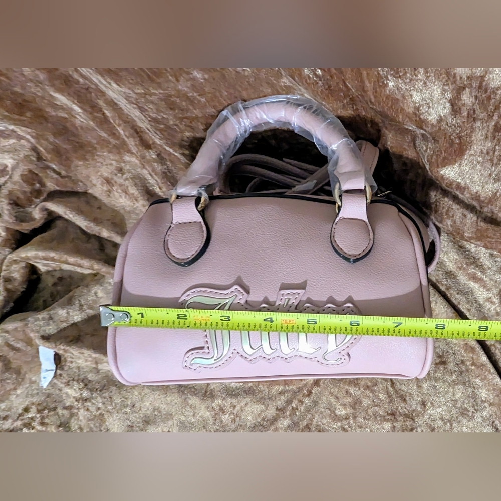 Juicy Couture Pink Cosmetic Bags Glossy Finish - Picture 13 of 13